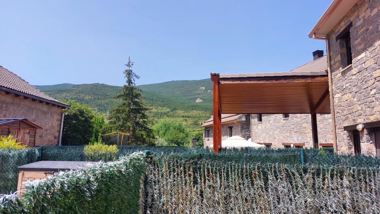Apartamentos Castiello De Jaca 3000 Zewnętrze zdjęcie