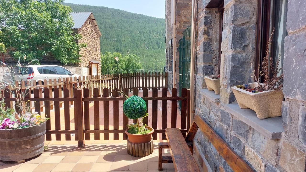 Apartamentos Castiello De Jaca 3000 Zewnętrze zdjęcie